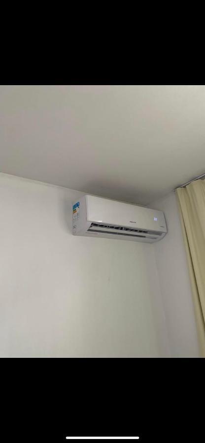 Casa Quintal Bueno! 5 Quartos Com Ar Split E Internet Ultra! Perto Do Melhor De Goiania! Marista Parques Areiao E Vaca Brava Hospital Premium Mater Dei Blue Fit Perdomo Goiania Shopping! المظهر الخارجي الصورة