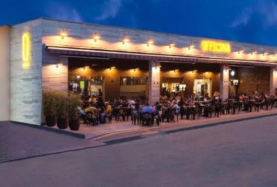 Casa Quintal Bueno! 5 Quartos Com Ar Split E Internet Ultra! Perto Do Melhor De Goiania! Marista Parques Areiao E Vaca Brava Hospital Premium Mater Dei Blue Fit Perdomo Goiania Shopping! المظهر الخارجي الصورة