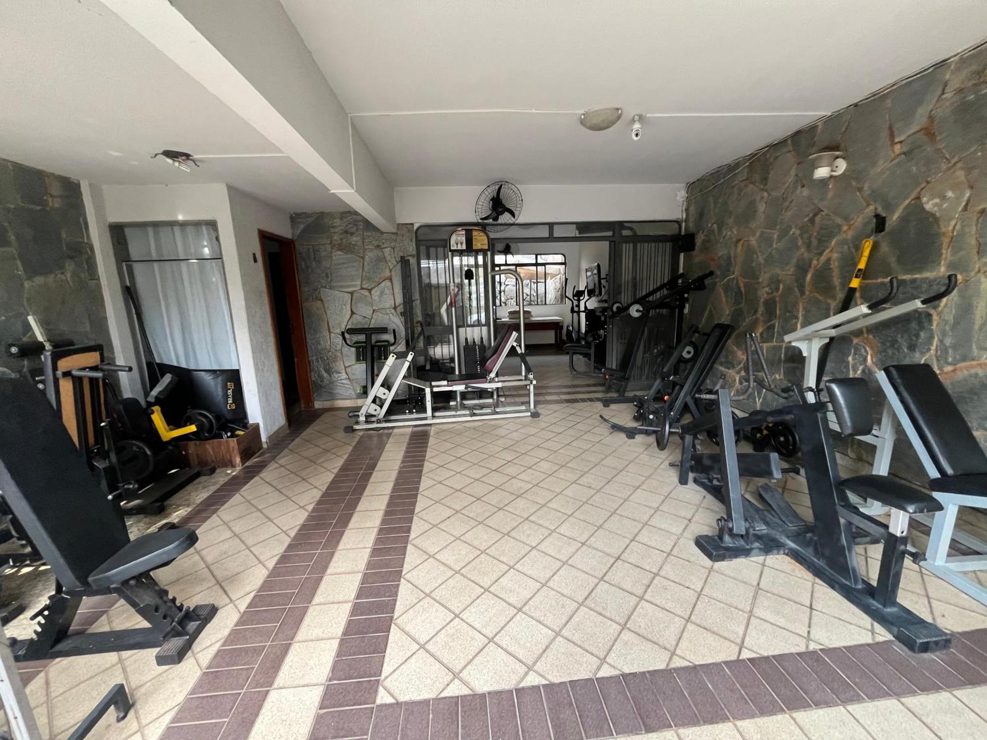 Casa Quintal Bueno! 5 Quartos Com Ar Split E Internet Ultra! Perto Do Melhor De Goiania! Marista Parques Areiao E Vaca Brava Hospital Premium Mater Dei Blue Fit Perdomo Goiania Shopping! المظهر الخارجي الصورة