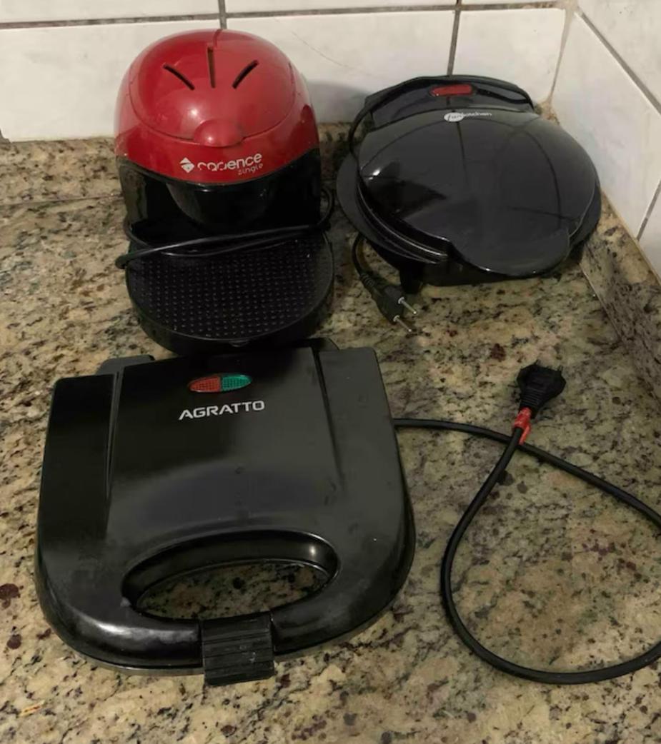 Casa Quintal Bueno! 5 Quartos Com Ar Split E Internet Ultra! Perto Do Melhor De Goiania! Marista Parques Areiao E Vaca Brava Hospital Premium Mater Dei Blue Fit Perdomo Goiania Shopping! المظهر الخارجي الصورة